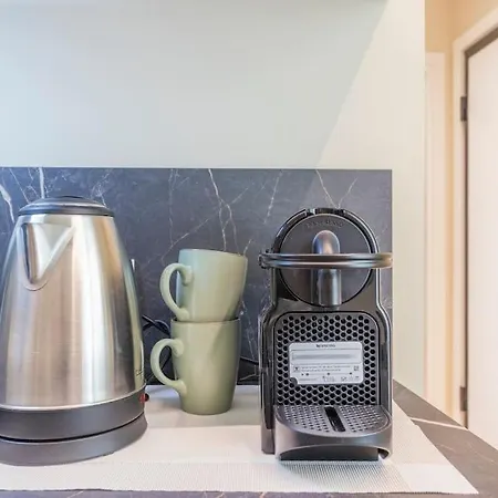 Escape - In The Heart Of Motorvalley * Modena