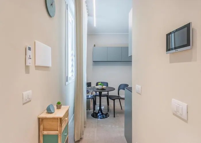 Apartament Escape - In The Heart Of Motorvalley