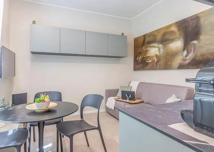 Apartament Escape - In The Heart Of Motorvalley