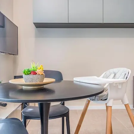 Escape - In The Heart Of Motorvalley * Módena